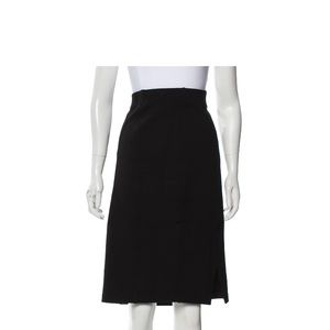 St.John Large Black pleated skirt